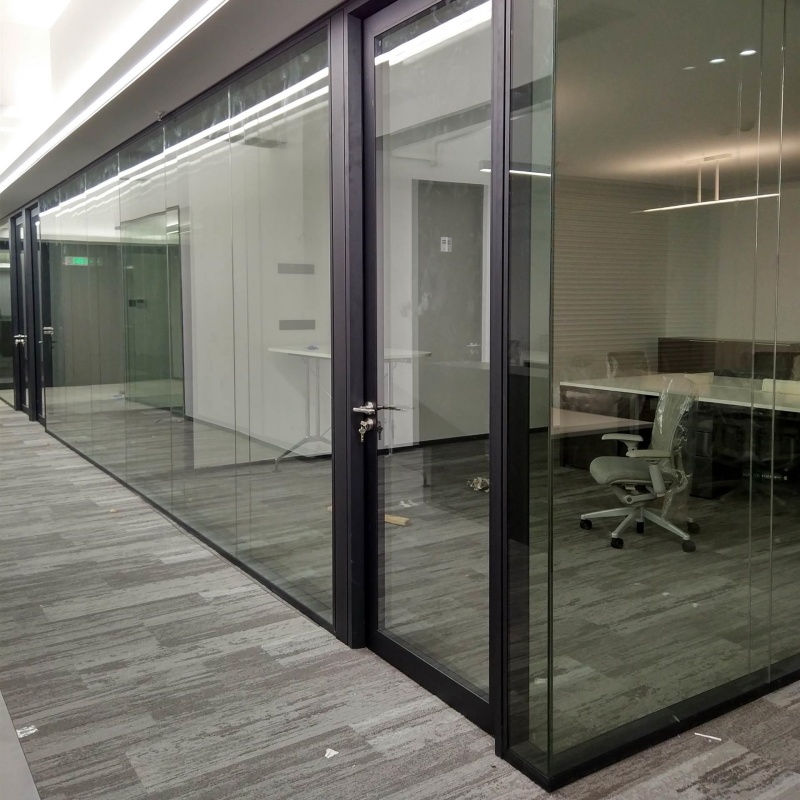 Aluminum profile windows